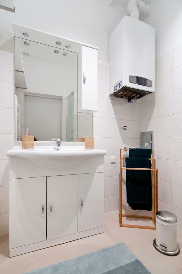 Stylish Self-Check-In Apartment With 2 Bedrooms Вена Экстерьер фото
